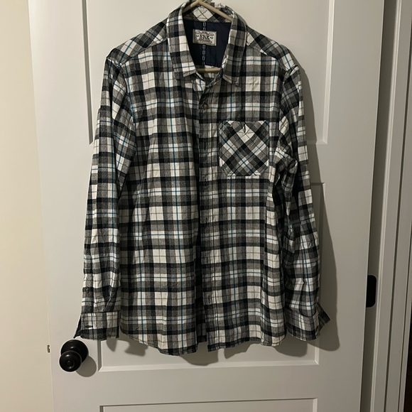 Like new men’s flannel shirt - Picture 1 of 3